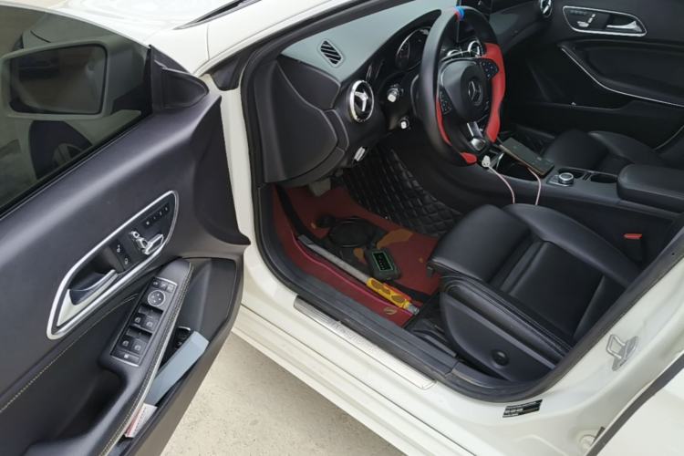 Used Mercedes-Benz CLA 2017 Facelifted CLA 200 Stylish Edition Driver Seat