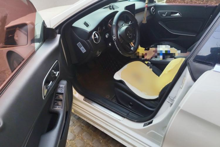 Used Mercedes-Benz CLA 2017 Facelifted CLA 200 Stylish Edition Driver Seat