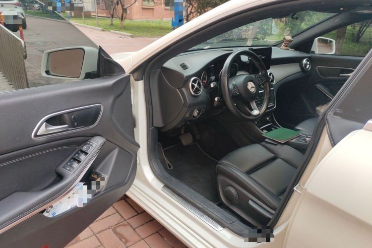 Used Mercedes-Benz CLA 2017 Refreshed CLA 200 Sport Edition Driver Seat