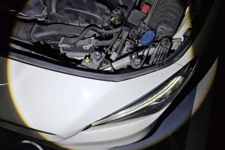 Used Mercedes-Benz CLA 2017 Refreshed CLA 220 4MATIC Engine Bay Left