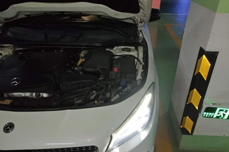 Used Mercedes-Benz CLA 2017 CLA 220 4MATIC Engine Bay Left