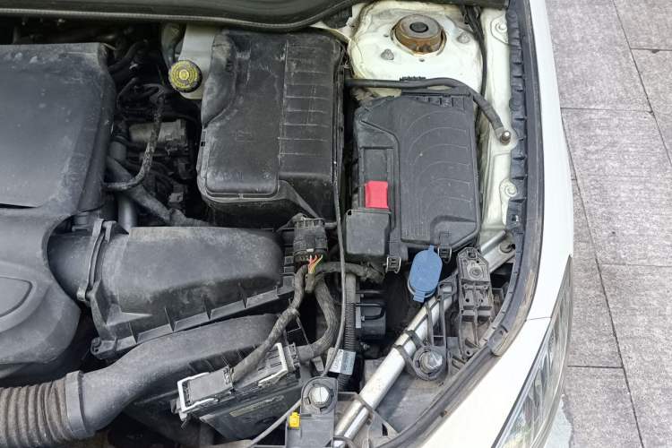 Used Mercedes-Benz CLA 2017 Refreshed CLA 200 Sport Edition Engine Bay Left