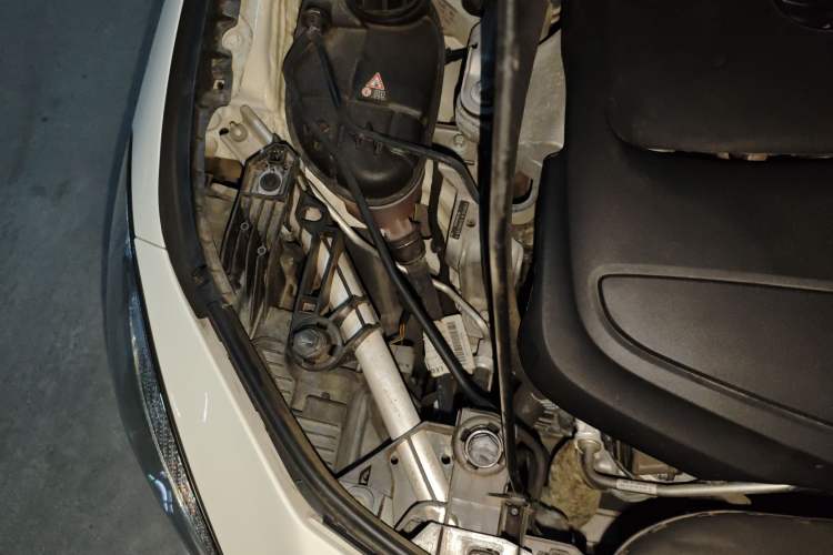 Used Mercedes-Benz CLA 2017 Facelifted CLA 200 Stylish Edition Engine Bay Right
