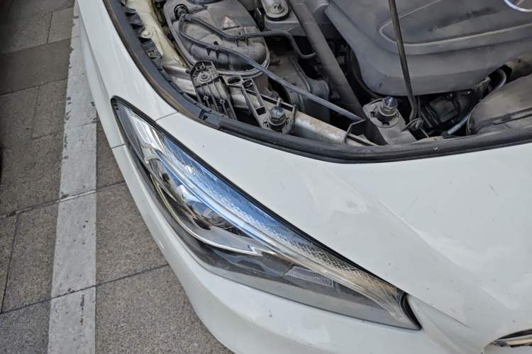 Used Mercedes-Benz CLA 2017 CLA 260 4MATIC Engine Bay Right