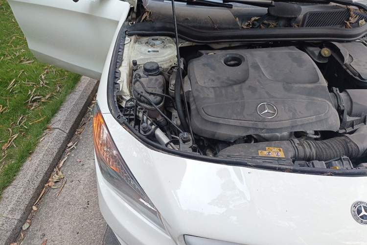 Used Mercedes-Benz CLA 2017 Refreshed CLA 200 Sport Edition Engine Bay Right