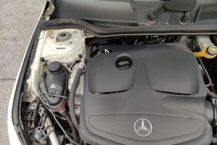 Used Mercedes-Benz CLA 2017 Refreshed CLA 200 Sport Edition Engine Bay Right