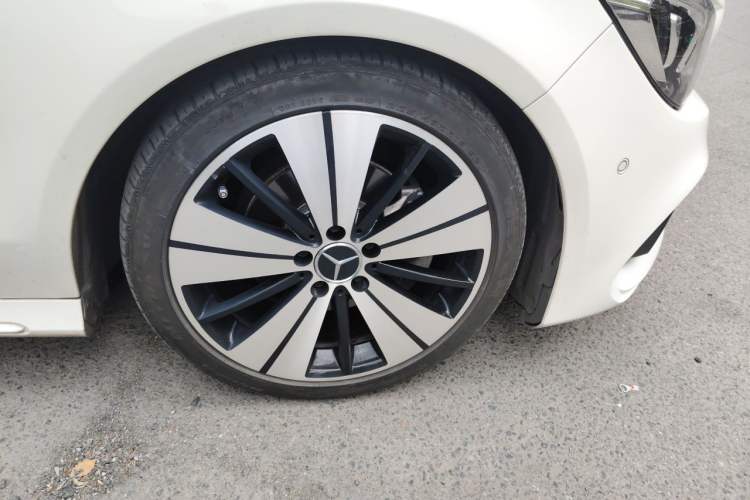 Used Mercedes-Benz CLA 2017 Facelifted CLA 200 Stylish Edition Exterior 1
