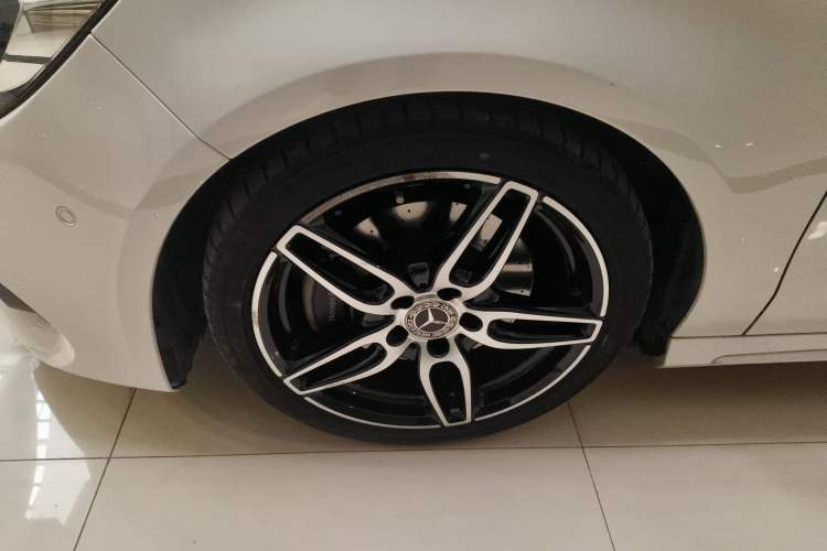 Used Mercedes-Benz CLA 2017 Refreshed CLA 220 4MATIC Exterior 3
