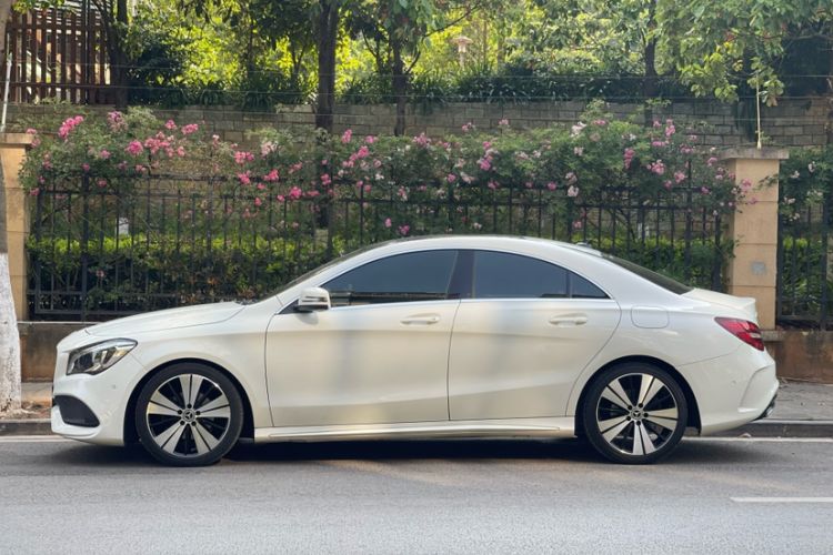 Used Mercedes-Benz CLA 2017 Facelifted CLA 200 Stylish Edition Exterior 3