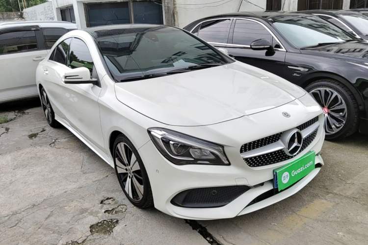 Used Mercedes-Benz CLA 2017 Facelifted CLA 200 Stylish Edition Front Right 45 Deg