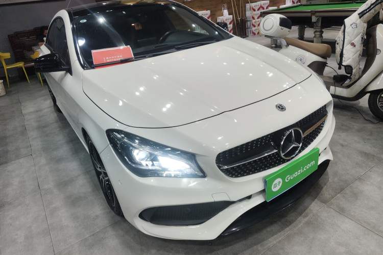 Used Mercedes-Benz CLA 2017 CLA 220 4MATIC Front Right 45 Deg