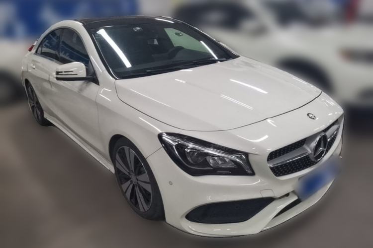 Used Mercedes-Benz CLA 2017 CLA 200 Style Edition Front Right 45 Deg