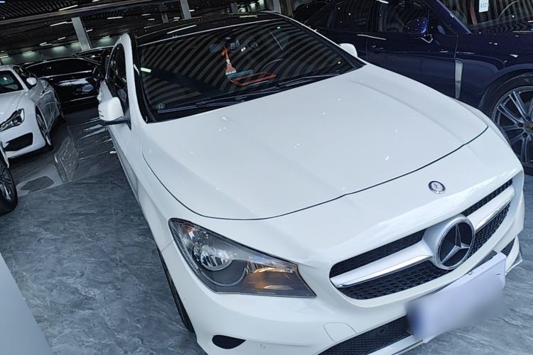 Used Mercedes-Benz CLA 2017 CLA 200 Sport Edition Front Right 45 Deg