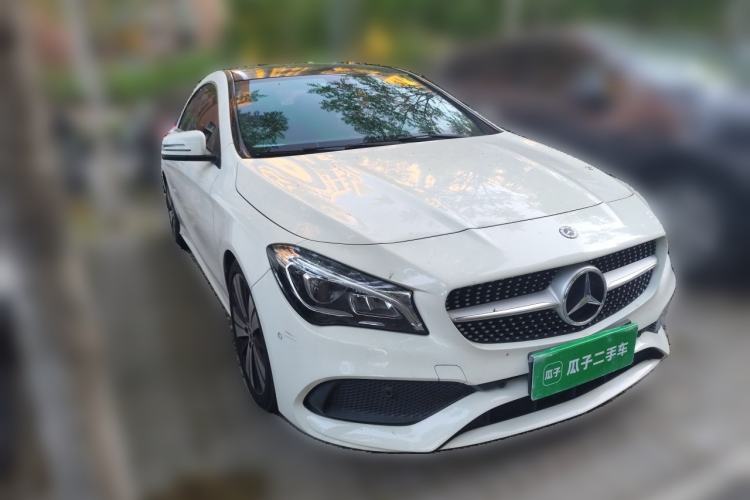 Used Mercedes-Benz CLA 2017 Facelifted CLA 200 Stylish Edition Front Right 45 Deg