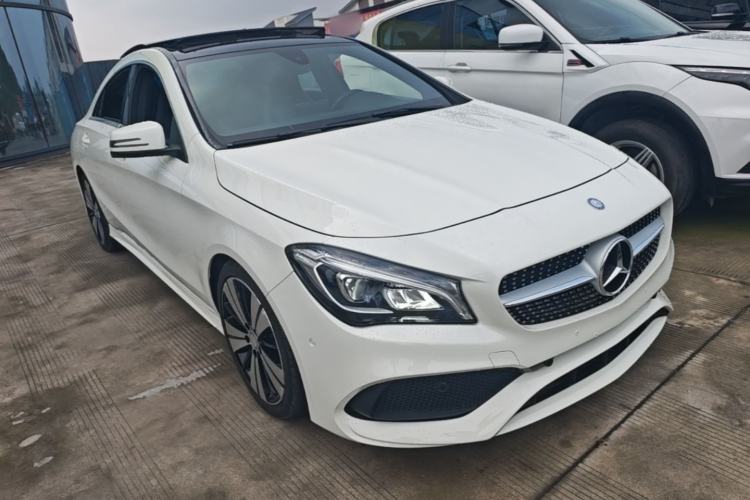 Used Mercedes-Benz CLA 2017 CLA 200 Style Edition Front Right 45 Deg