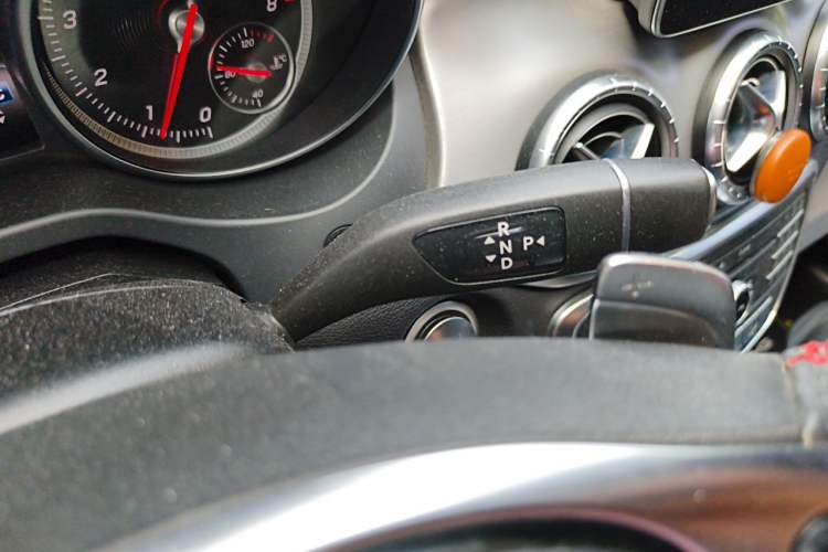 Used Mercedes-Benz CLA 2017 Refreshed CLA 220 4MATIC Gear Lever