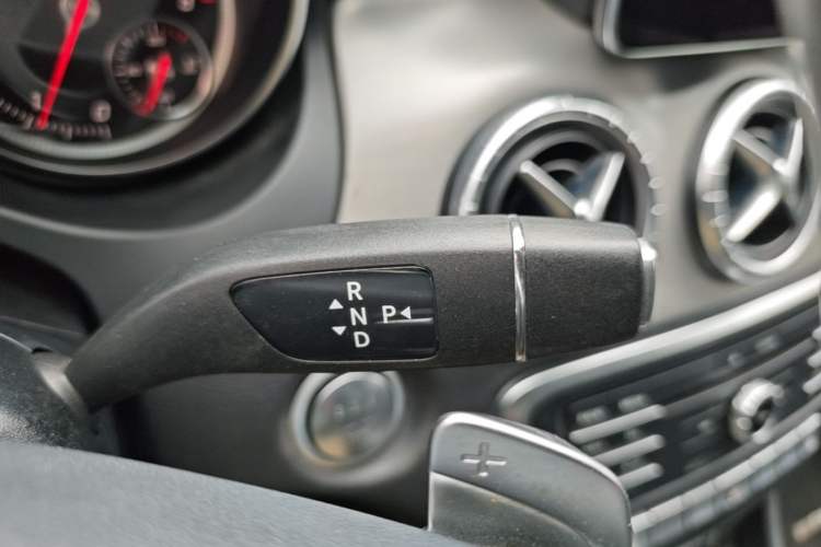 Used Mercedes-Benz CLA 2017 CLA 220 4MATIC Gear Lever