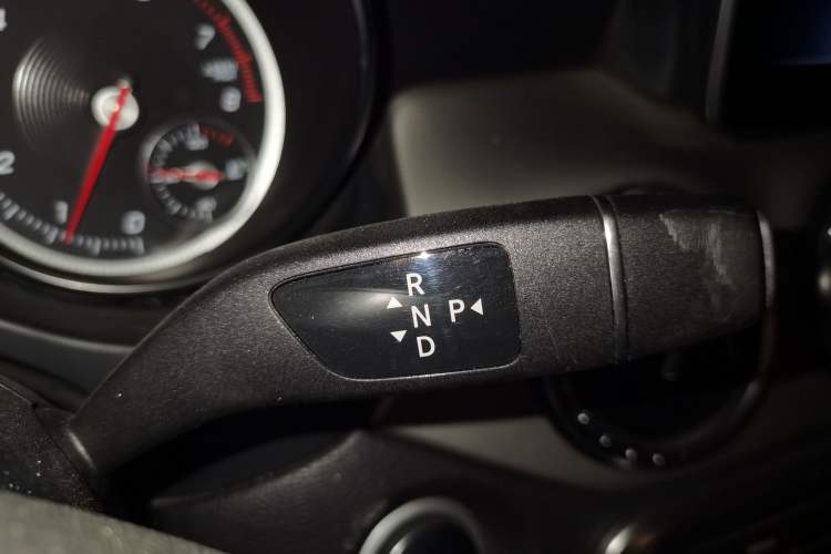 Used Mercedes-Benz CLA 2017 Facelifted CLA 200 Stylish Edition Gear Lever