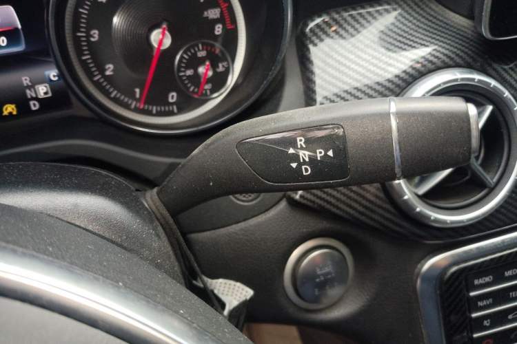 Used Mercedes-Benz CLA 2017 Refreshed CLA 220 4MATIC Gear Lever