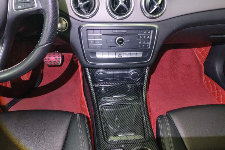 Used Mercedes-Benz CLA 2017 CLA 200 Style Edition Gear Lever