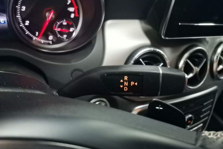 Used Mercedes-Benz CLA 2017 CLA 200 Style Edition Gear Lever
