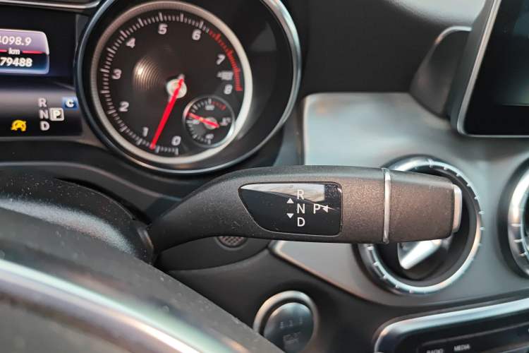Used Mercedes-Benz CLA 2017 CLA 220 4MATIC Gear Lever