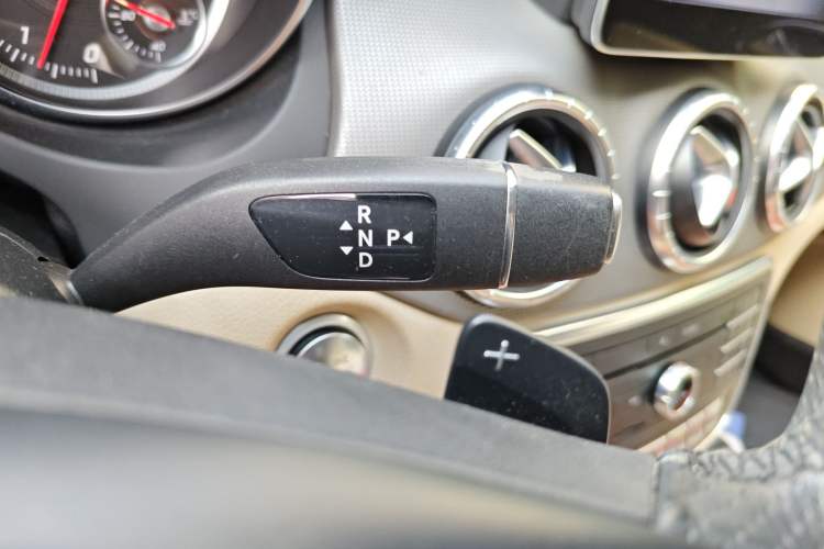 Used Mercedes-Benz CLA 2017 Facelifted CLA 200 Stylish Edition Gear Lever