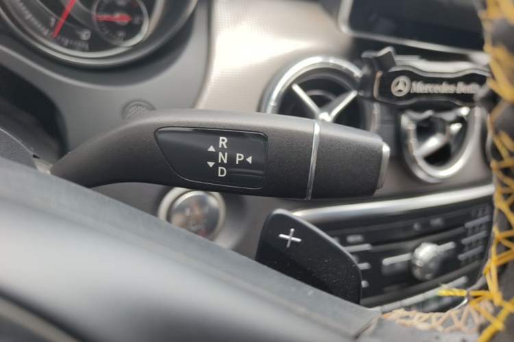 Used Mercedes-Benz CLA 2017 CLA 200 Style Edition Gear Lever
