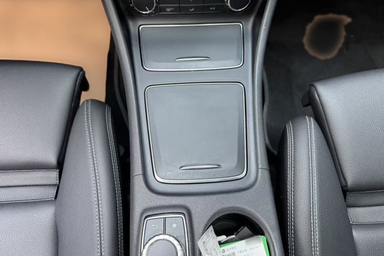 Used Mercedes-Benz CLA 2017 Facelifted CLA 200 Stylish Edition Gear Lever