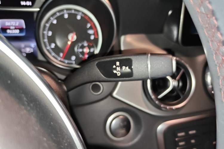 Used Mercedes-Benz CLA 2017 Refreshed CLA 220 4MATIC Gear Lever