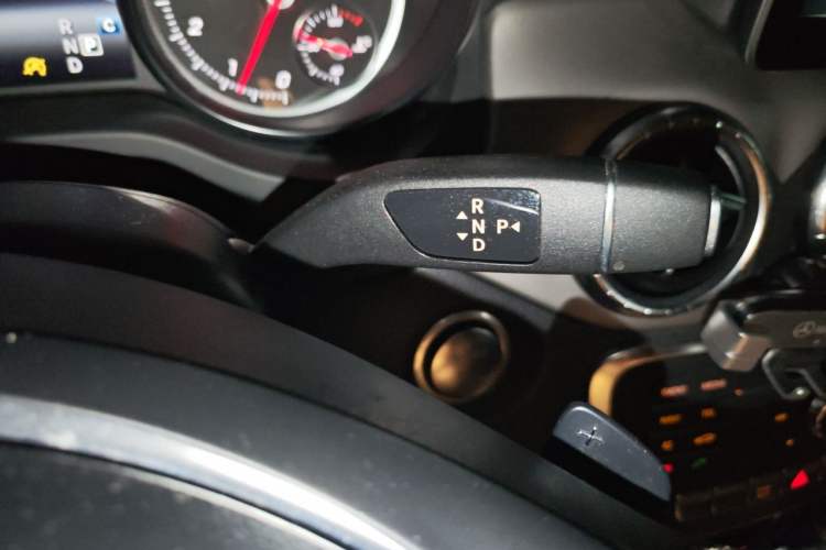 Used Mercedes-Benz CLA 2017 Facelifted CLA 200 Stylish Edition Gear Lever