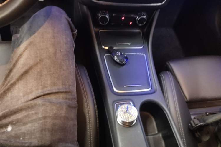 Used Mercedes-Benz CLA 2017 Facelifted CLA 200 Stylish Edition Gear Lever