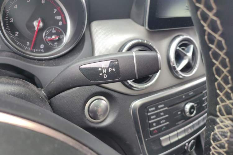 Used Mercedes-Benz CLA 2017 CLA 200 Sport Edition Gear Lever