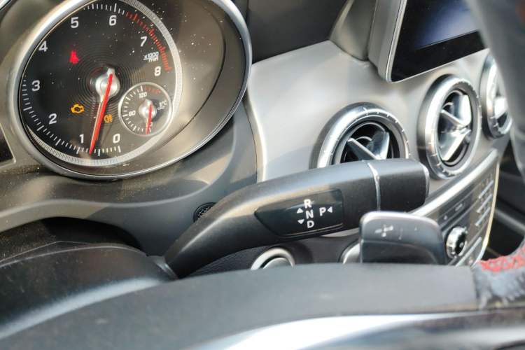 Used Mercedes-Benz CLA 2017 Refreshed CLA 220 4MATIC Gear Lever