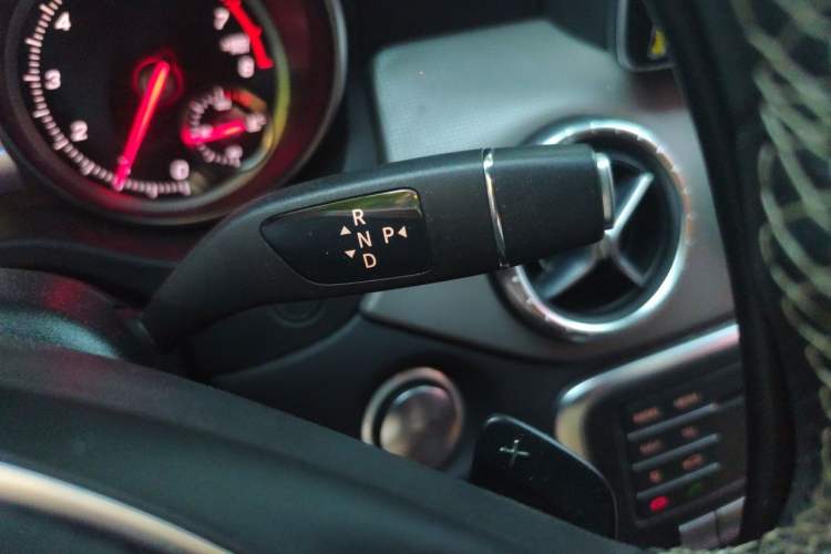 Used Mercedes-Benz CLA 2017 Facelifted CLA 200 Stylish Edition Gear Lever
