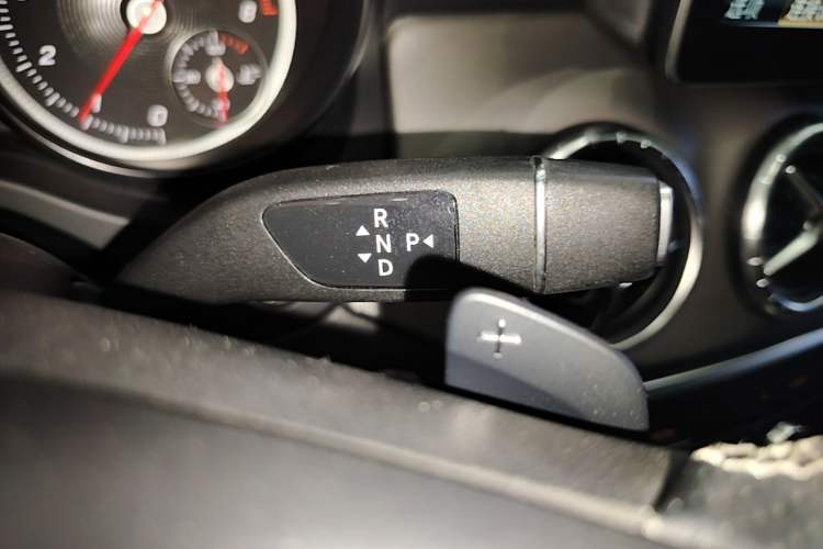Used Mercedes-Benz CLA 2017 Facelifted CLA 200 Stylish Edition Gear Lever