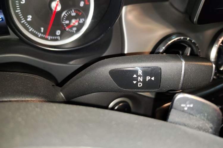 Used Mercedes-Benz CLA 2017 Refreshed CLA 220 4MATIC Gear Lever