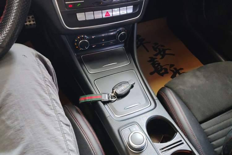 Used Mercedes-Benz CLA 2017 CLA 220 4MATIC Gear Lever