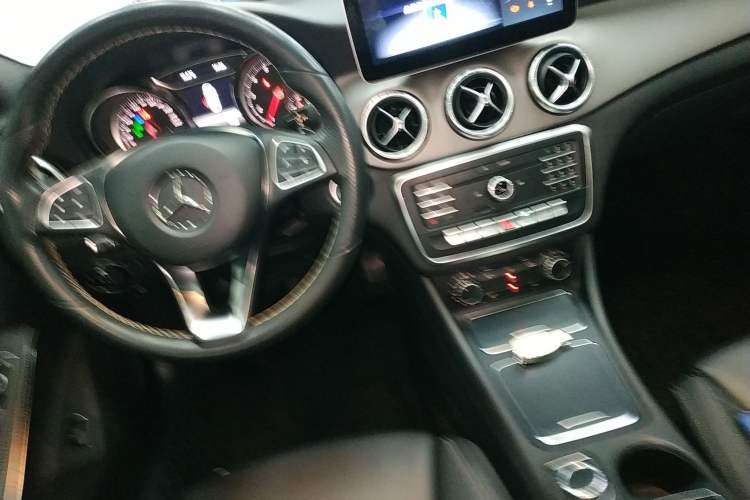 Used Mercedes-Benz CLA 2017 CLA 200 Sport Edition Gear Lever