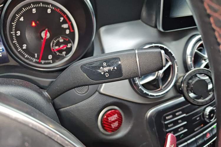 Used Mercedes-Benz CLA 2017 Refreshed CLA 220 4MATIC Gear Lever