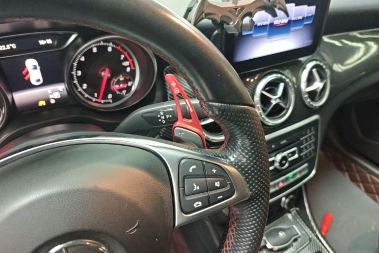 Used Mercedes-Benz CLA 2017 Refreshed CLA 220 4MATIC Gear Lever