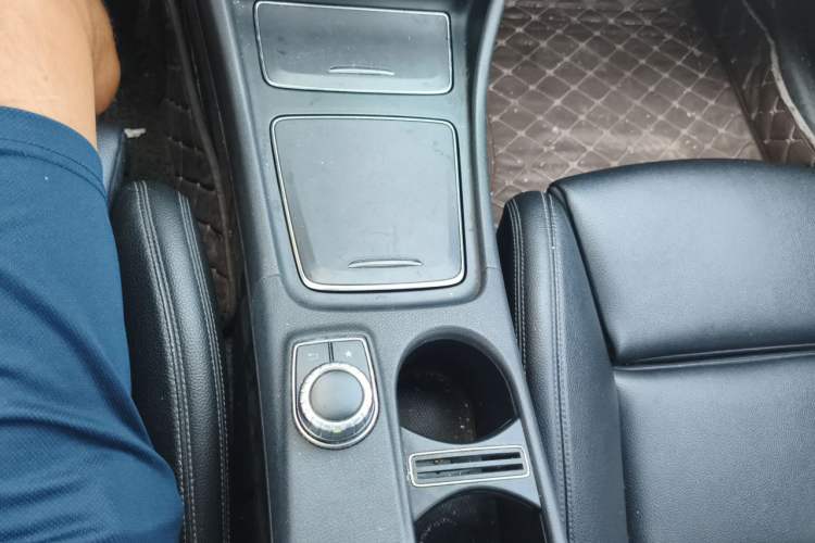 Used Mercedes-Benz CLA 2017 Facelifted CLA 200 Stylish Edition Gear Lever