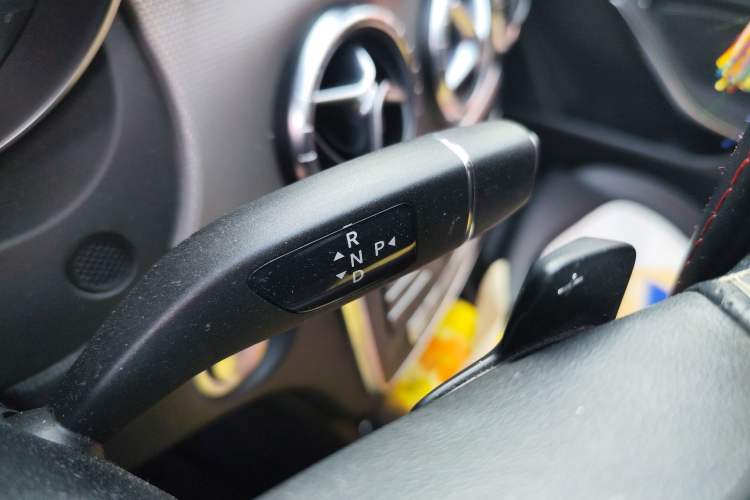 Used Mercedes-Benz CLA 2017 Facelifted CLA 200 Stylish Edition Gear Lever