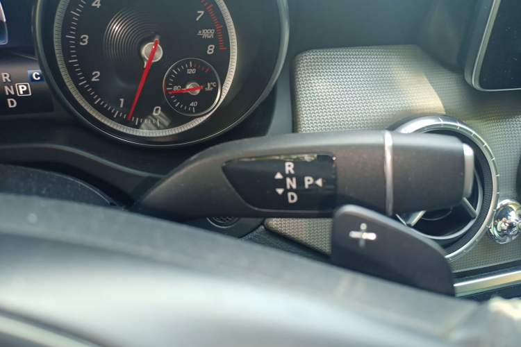 Used Mercedes-Benz CLA 2017 Facelifted CLA 200 Stylish Edition Gear Lever