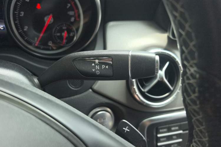 Used Mercedes-Benz CLA 2017 CLA 200 Style Edition Gear Lever