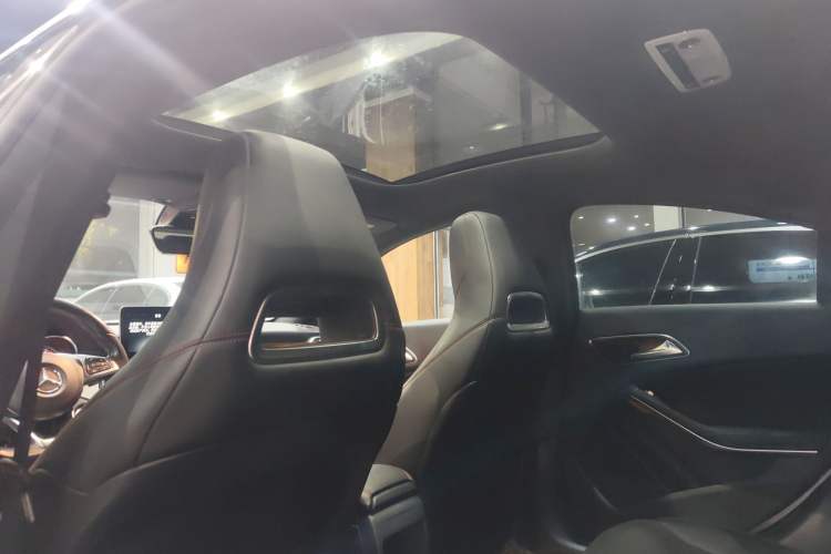 Used Mercedes-Benz CLA 2017 CLA 220 4MATIC Headliner
