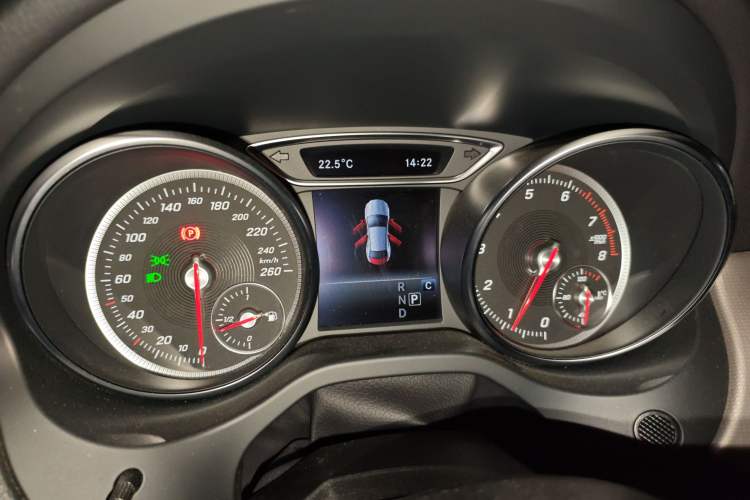 Used Mercedes-Benz CLA 2017 Facelifted CLA 200 Stylish Edition Instrument Cluster