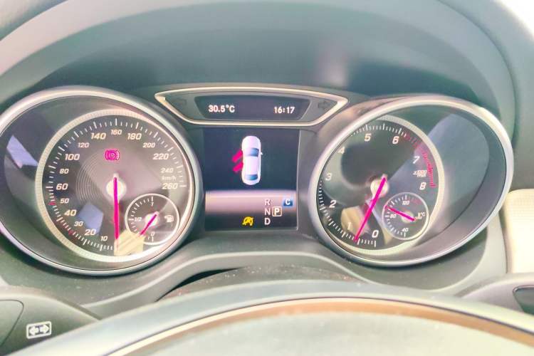 Used Mercedes-Benz CLA 2017 Facelifted CLA 200 Stylish Edition Instrument Cluster