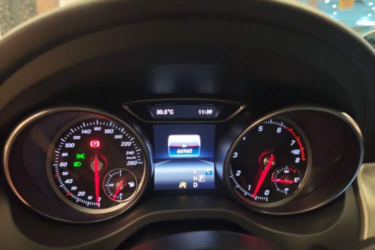 Used Mercedes-Benz CLA 2017 CLA 220 4MATIC Polar Limited Edition Instrument Cluster
