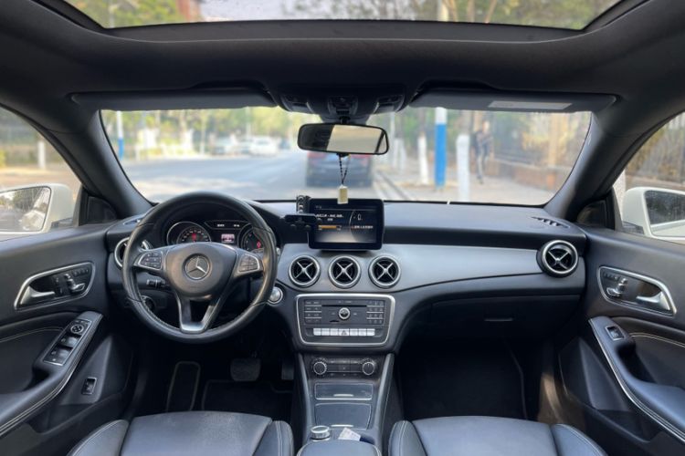 Used Mercedes-Benz CLA 2017 Facelifted CLA 200 Stylish Edition Instrument Cluster